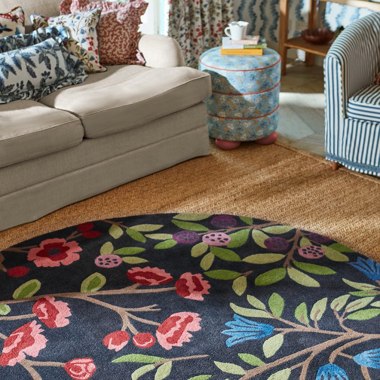 Ковёр Foraging Indigo 146618 — Sanderson