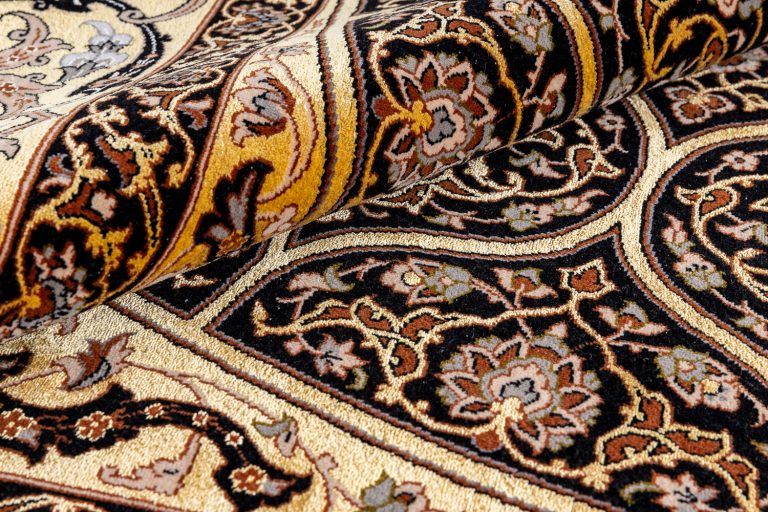 Иранский ковёр из шерсти — ISFAHAN IR