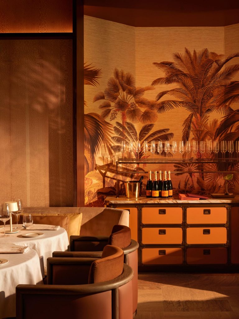 Обои Arte — REVERIE TROPICALE — Golden Hour — 26771