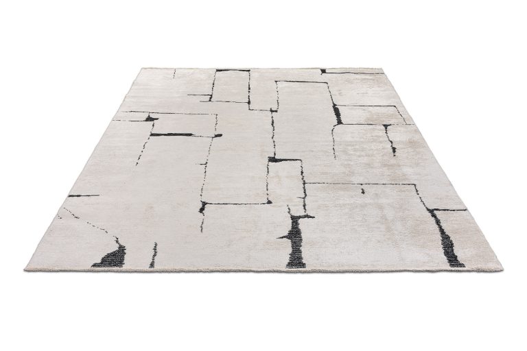 Турецкий ковёр из хлопка и вискозы и акрила — SHELL — 3704-TRACE BLACK — ECRU