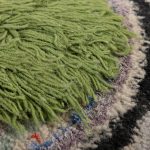 Индийский ковёр из шерсти и хлопка и бамбуковый шёлк — IRREGULAR — ESRM5245-CAVIAR-R.SMOKE
