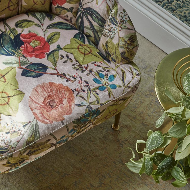 Ткань — Clarke and Clarke — PASSIFLORA — BLUSH VELVET — F1304/06