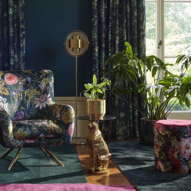 Ткань — Clarke and Clarke — PASSIFLORA — EMERALD VELVET — F1304/07