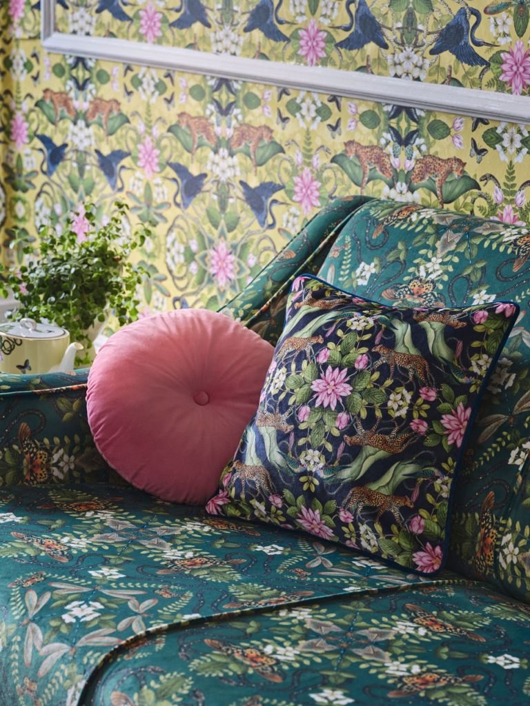 Ткань — Clarke and Clarke — EMERALD FOREST WEAVE — BLUSH JACQUARD — F1581/01