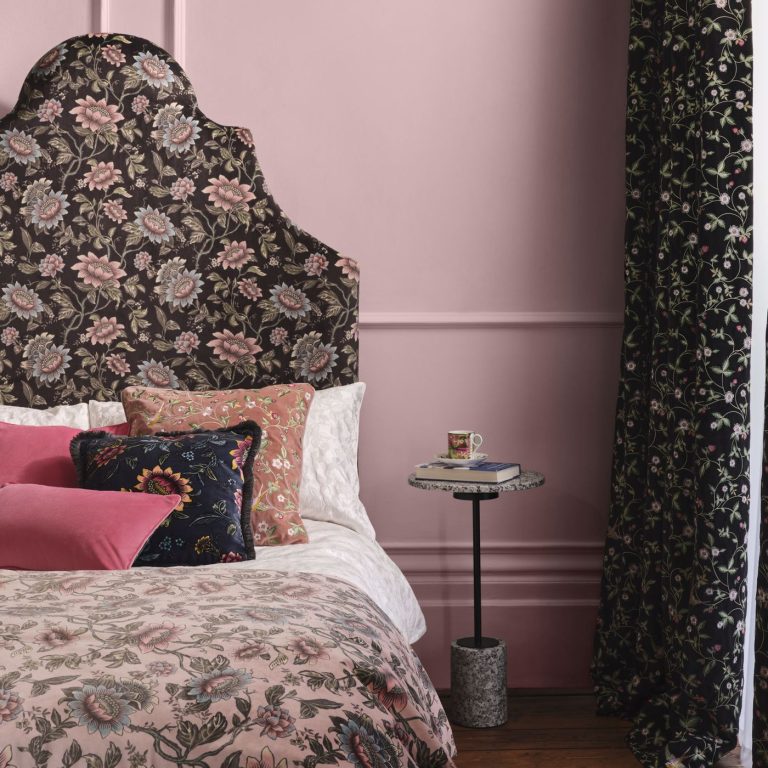 Ткань — Clarke and Clarke — TONQUIN VELVET — BLUSH VELVET — F1590/01