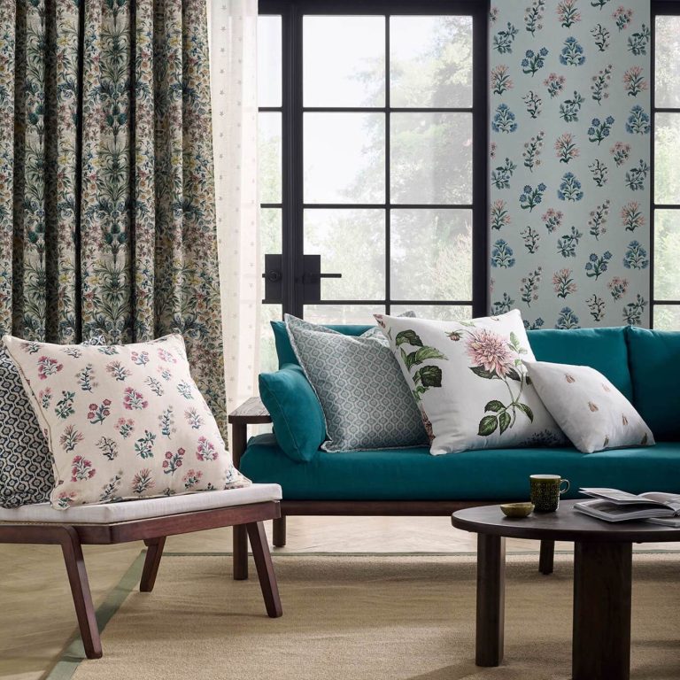 Ткань — Clarke and Clarke — LEIDEN — TEAL/BERRY — F1736/05