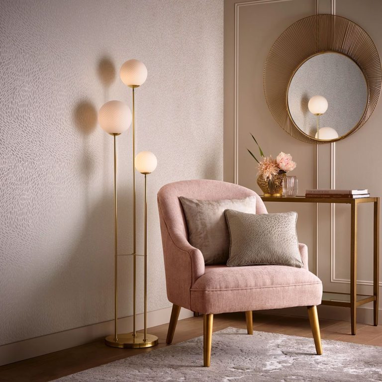 Обои — Clarke and Clarke — CORALLINO — IVORY — W0166/01