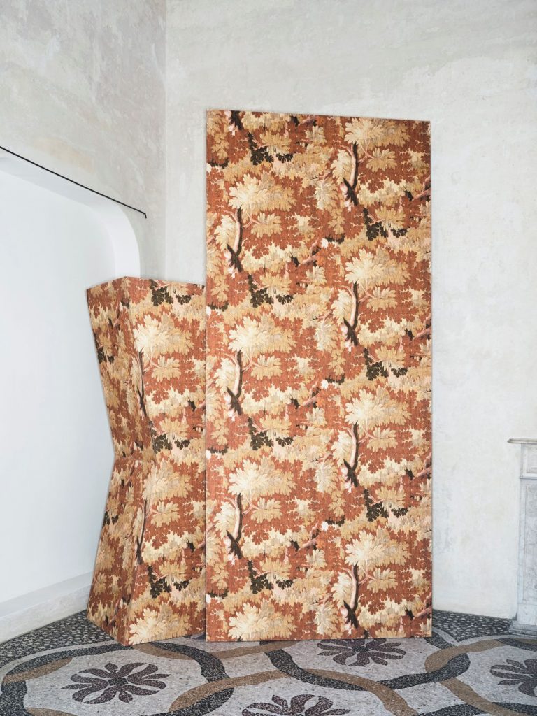 Обои — Dedar — Schwarzwald Wall quasi automne — 02D2500100002