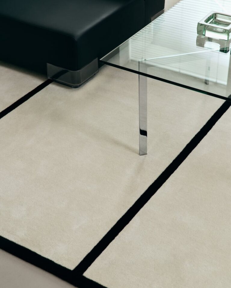 Ковёр Nordic Knots — Norr Mälarstrand 01 – Dusty White/Black — 250×350