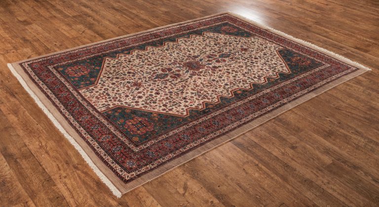 Иранский ковёр из шерсти — MIRI-QASHQAEI