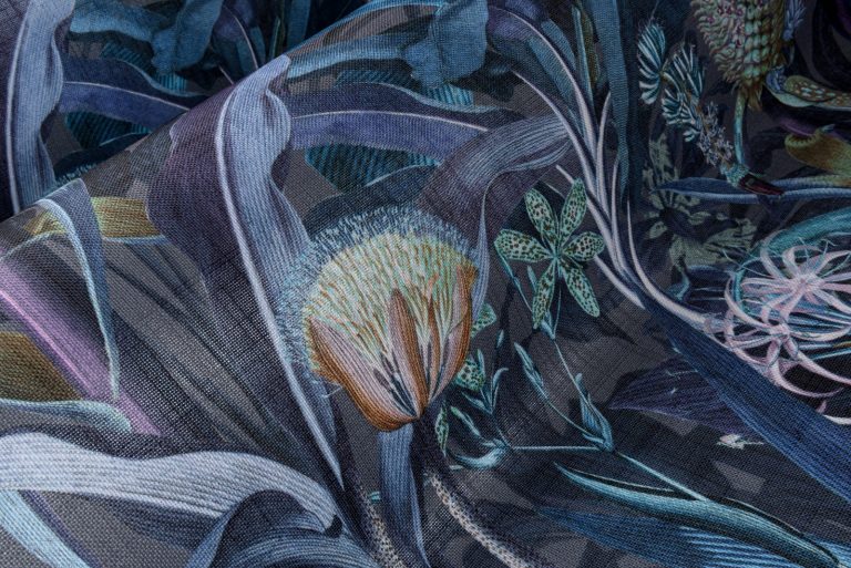 Обои Arte — BLOOMING PINEAPPLE — Peacock — 97600
