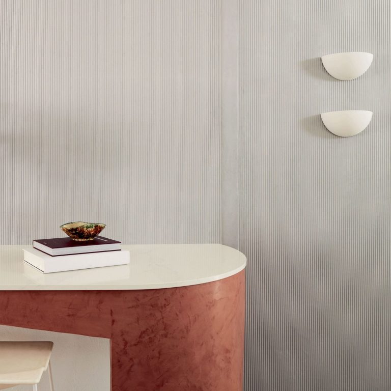 Обои Elitis — Colonne RM 1044 40 (Коллекция Rayures jumelles )