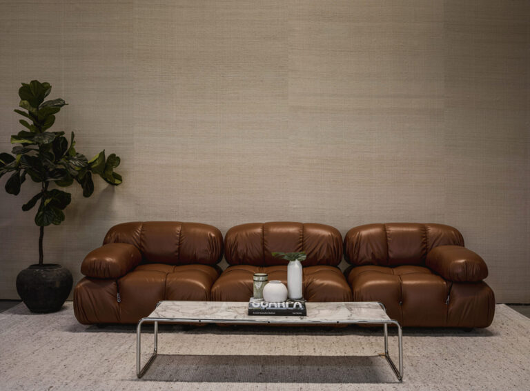 Обои Dutch Walltextile Company — Silk — 05 — W22842805