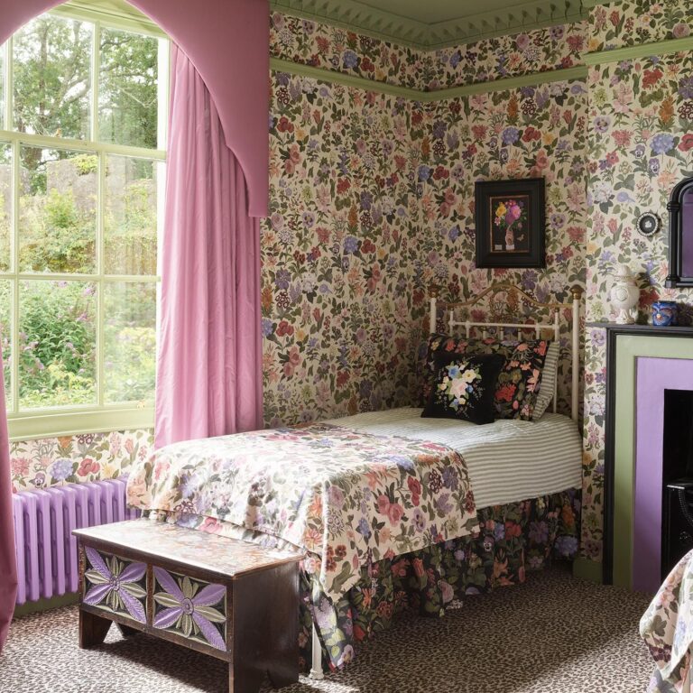 Обои House of Hackney — Floralia — Ecru