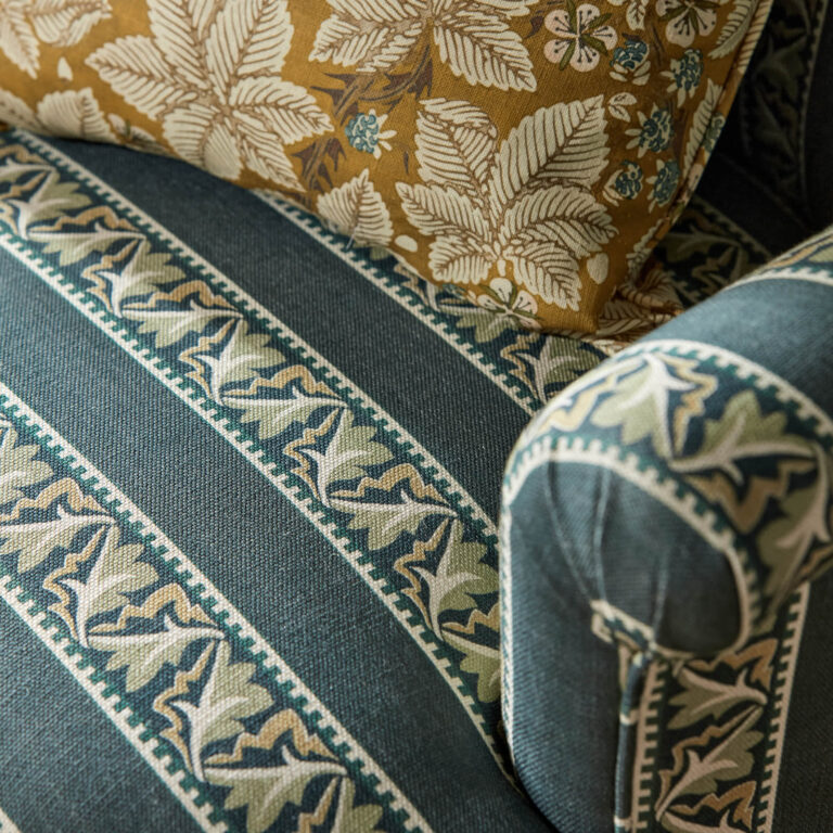 Ткань Morris & Co — Bramble — Sunflower — 227236