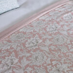 Ткань Morris & Co — Chrysanthemum Toile — Cochineal Pink — 226910
