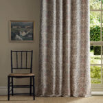 Ткань Morris & Co — Daisy & Oak Warp Print — Chestnut/Primrose — 237676