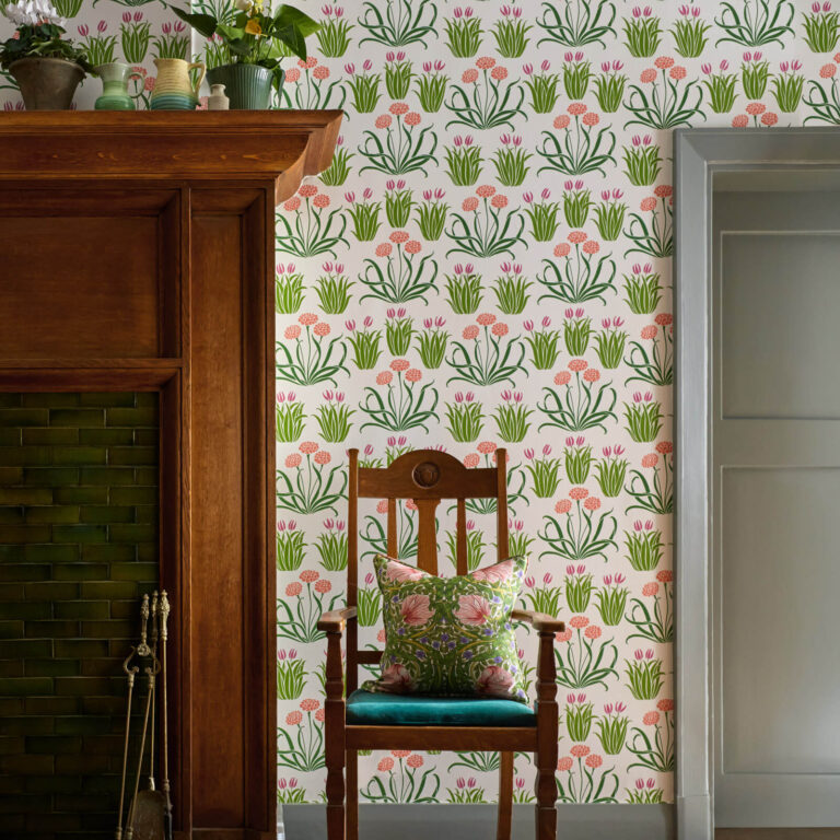 Обои Morris & Co — Glade — Tulip Fields — 217342