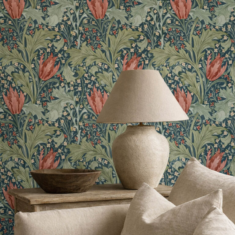 Обои Morris & Co — Lent Lily — Indigo/Madder — 217595