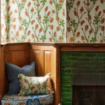 Обои Morris & Co — Monkshood — Tangerine/Sage — 217345