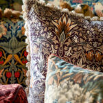 Ткань Morris & Co — Snakeshead Velvet — Crimson/Saffron — 236935