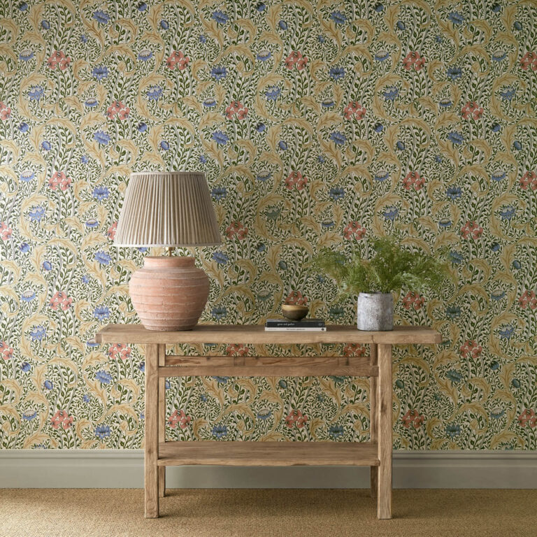 Обои Morris & Co — Wild Tulip & Vine — Multi — 217576
