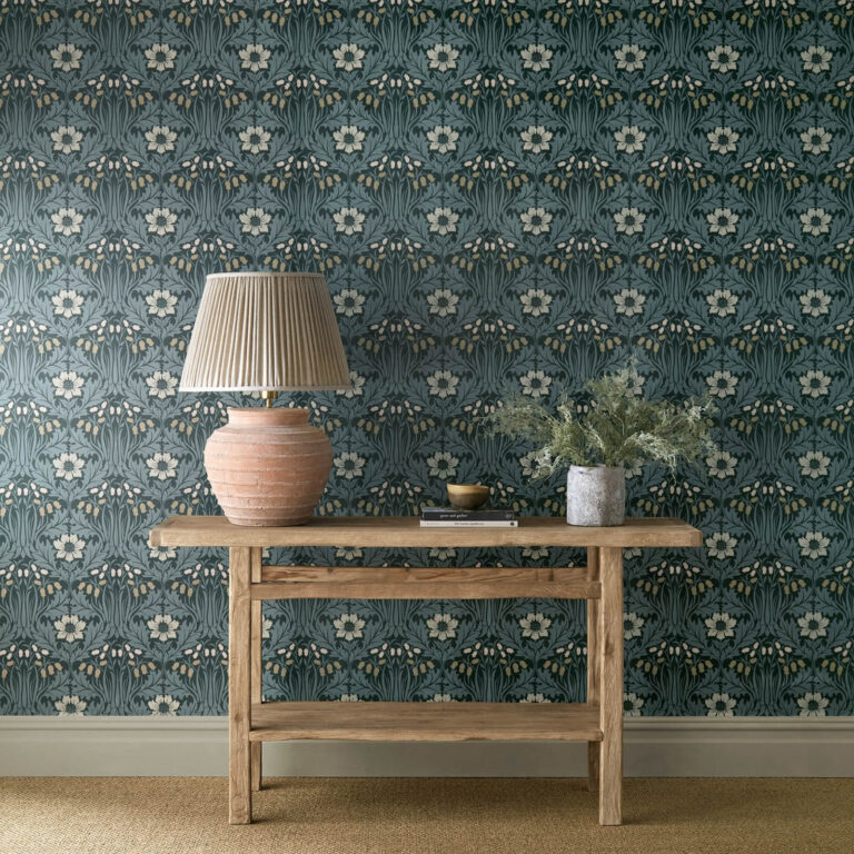 Обои Morris & Co — Woodbell & Anemone — Indigo — 217574