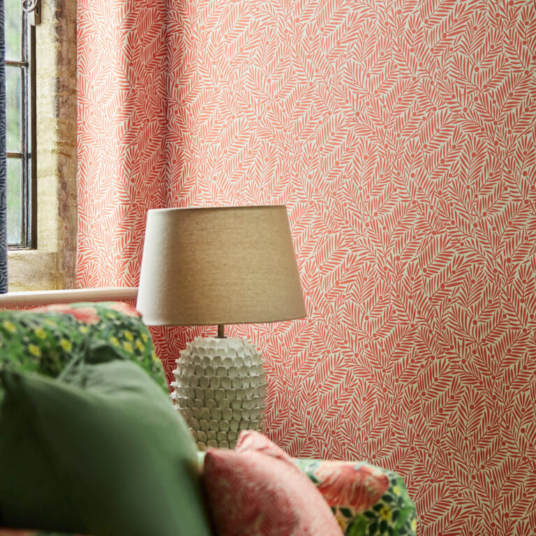 Обои Morris & Co — Yew & Aril — Watermelon — 217348